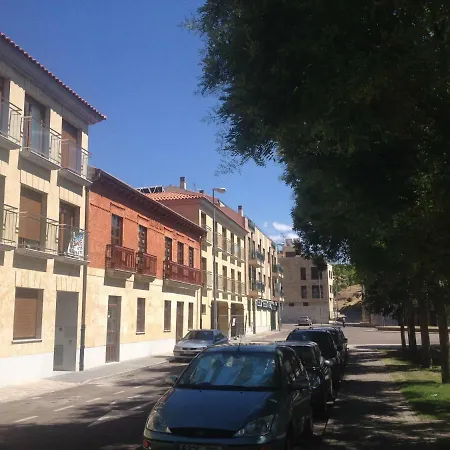 Apartamentos Turisticos Puente Romano Portal 4 Bajo -A Salamanca Exterior photo